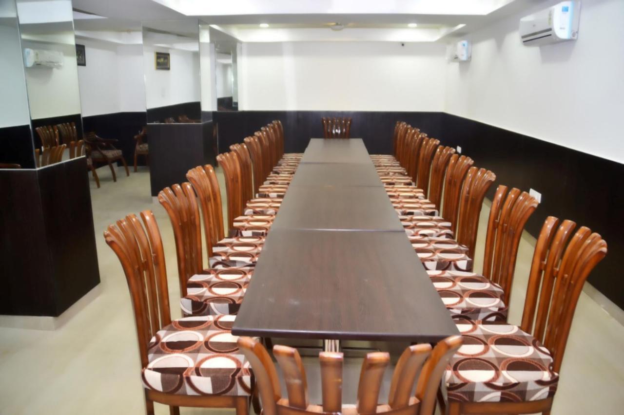 Hotel Radiance Gwalior Extérieur photo